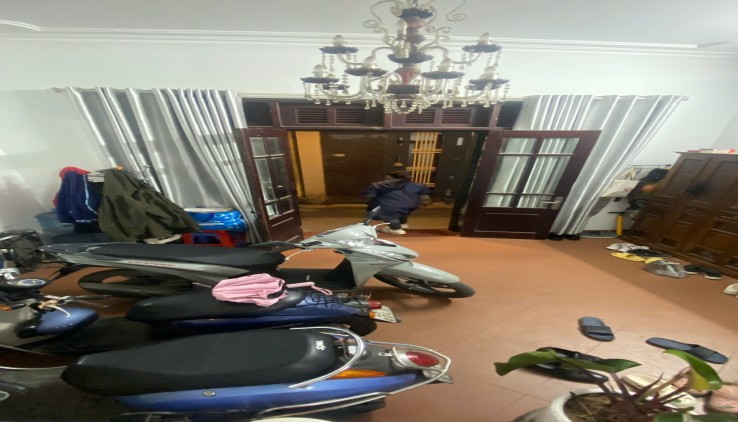 Bán nhà riêng Phố Láng Hạ 42m2, 5 tầng, mặt tiền rộng 4.5m, nhà dân xây, hiếm nhà bán